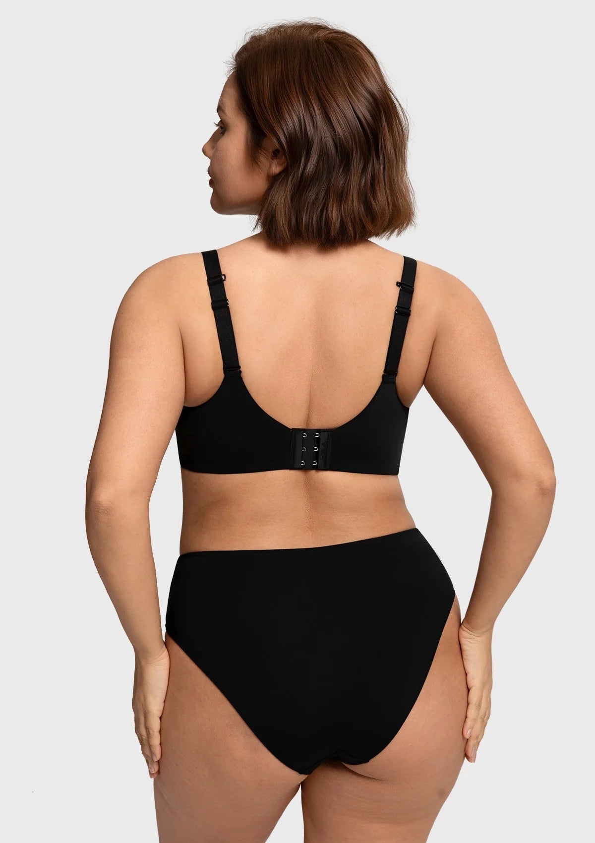 Braselle Comfort Underwire Front Closure Molded Cup Bra
