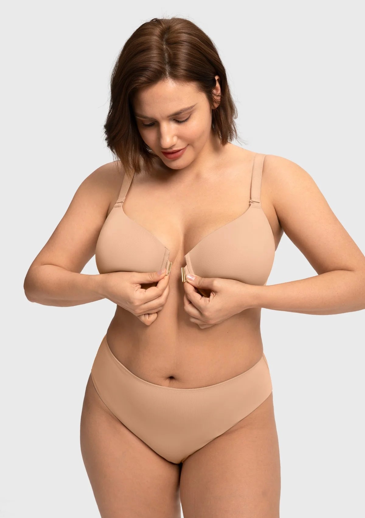 Braselle Comfort Underwire Front Closure Molded Cup Bra